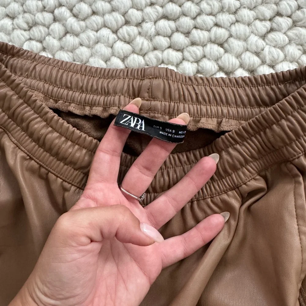 Zara Brown Joggers - Picture 4 of 4